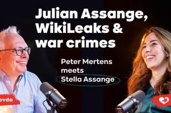 julia assange and peter mertens